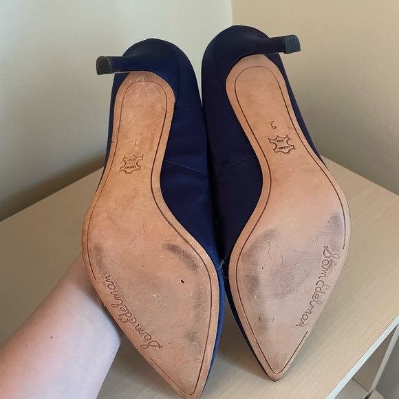 Sam Edelman navy heels - Picture 4 of 4